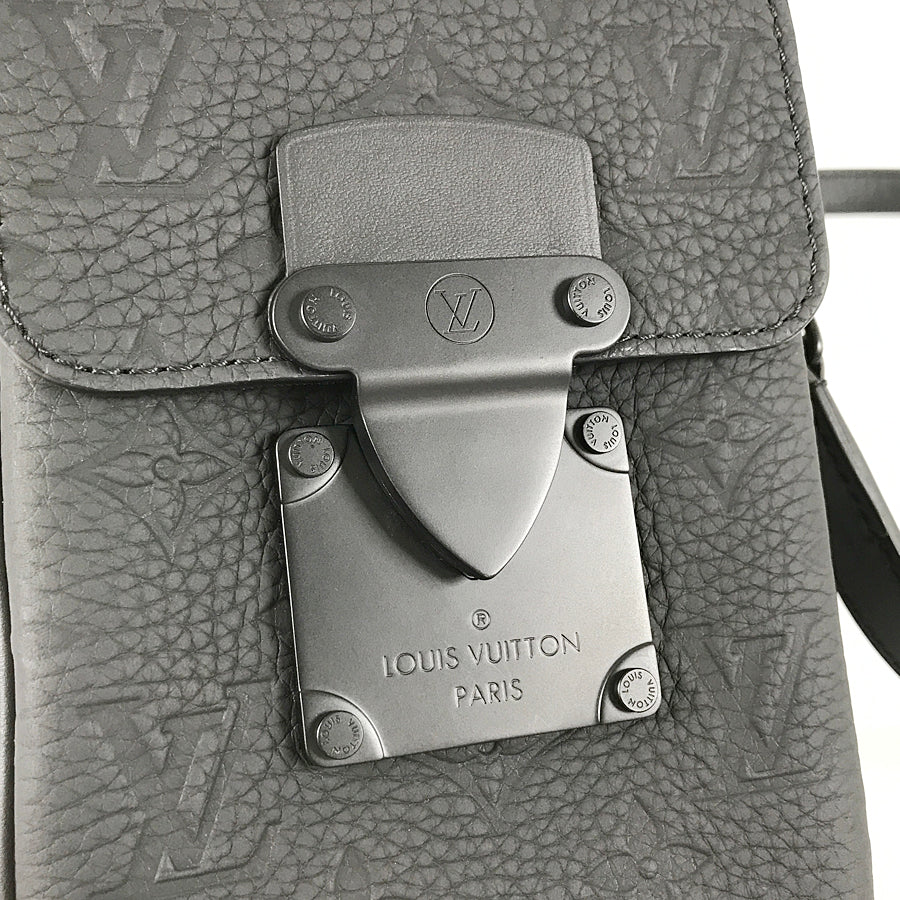 LOUIS VUITTON Taurillon Leather S Lock Vertical Wearable Wallet M81524 Shoulder bag
