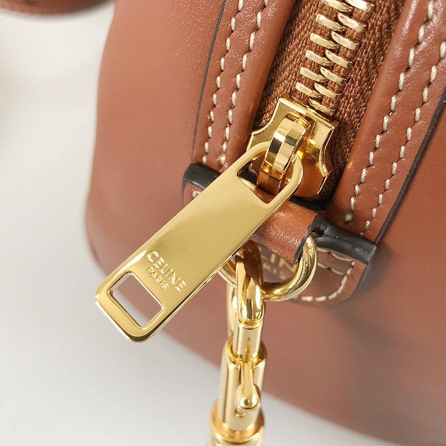 CELINE Triomphe Hand bag