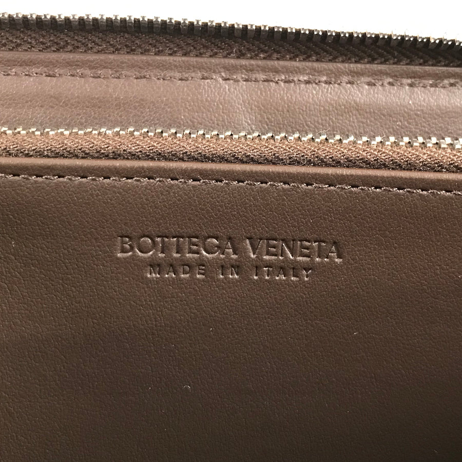 BOTTEGA VENETA Maxi Intrecciato Long wallet Round zipper