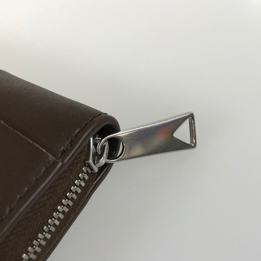 BOTTEGA VENETA Maxi Intrecciato Long wallet Round zipper