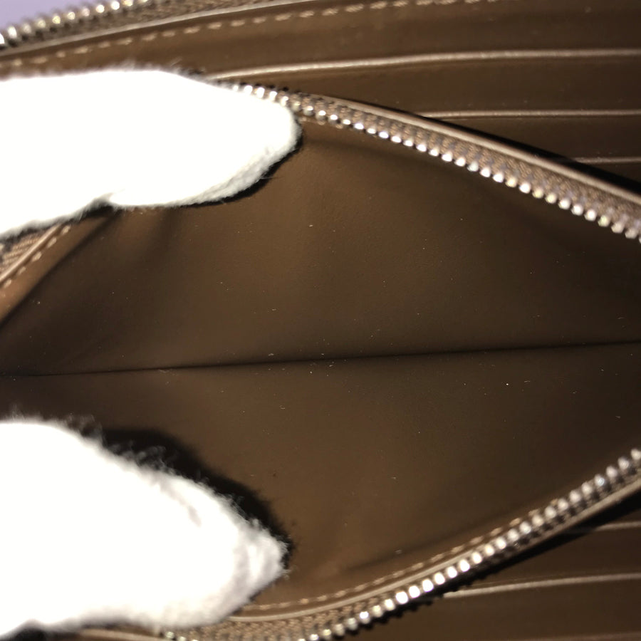 BOTTEGA VENETA Maxi Intrecciato Long wallet Round zipper