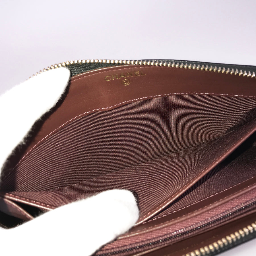CHANEL Matelasse Long wallet Round zipper