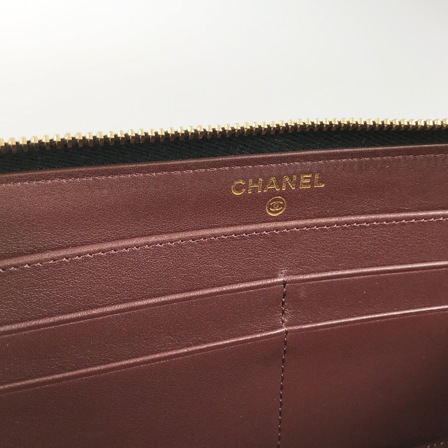 CHANEL Matelasse Long wallet Round zipper