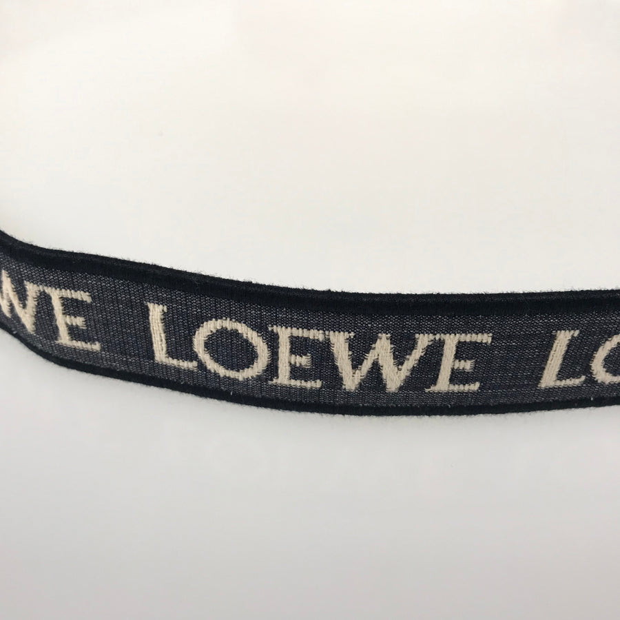 LOEWE Amazona 16 Hand bag