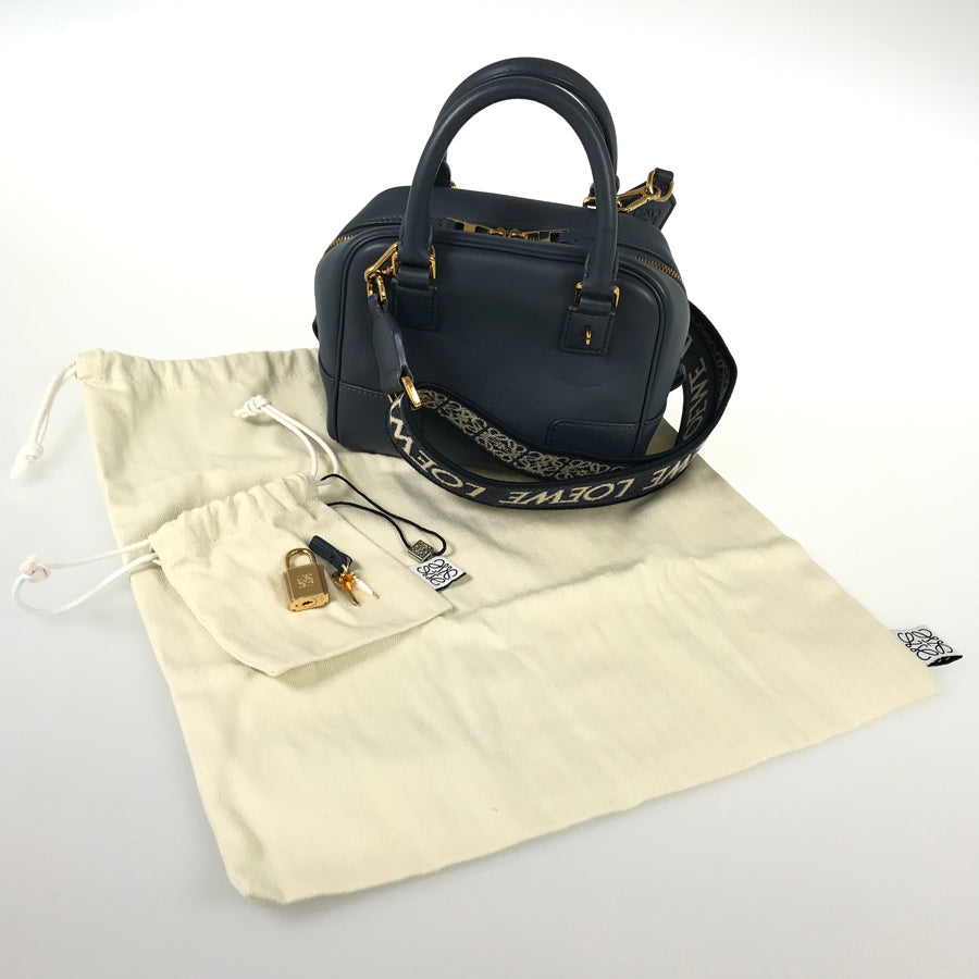 LOEWE Amazona 16 Hand bag