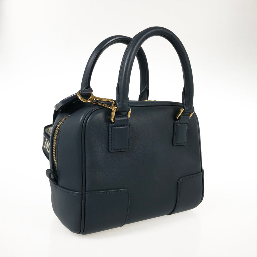 LOEWE Amazona 16 Hand bag