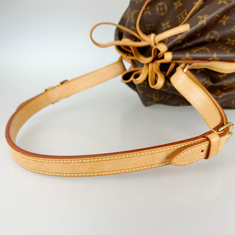 LOUIS VUITTON Monogram Noe M42224 Shoulder bag