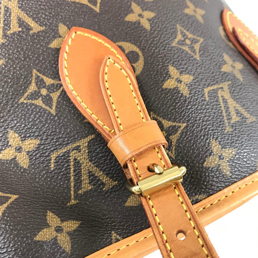 LOUIS VUITTON Monogram Petit Bucket M42238 Tote bag