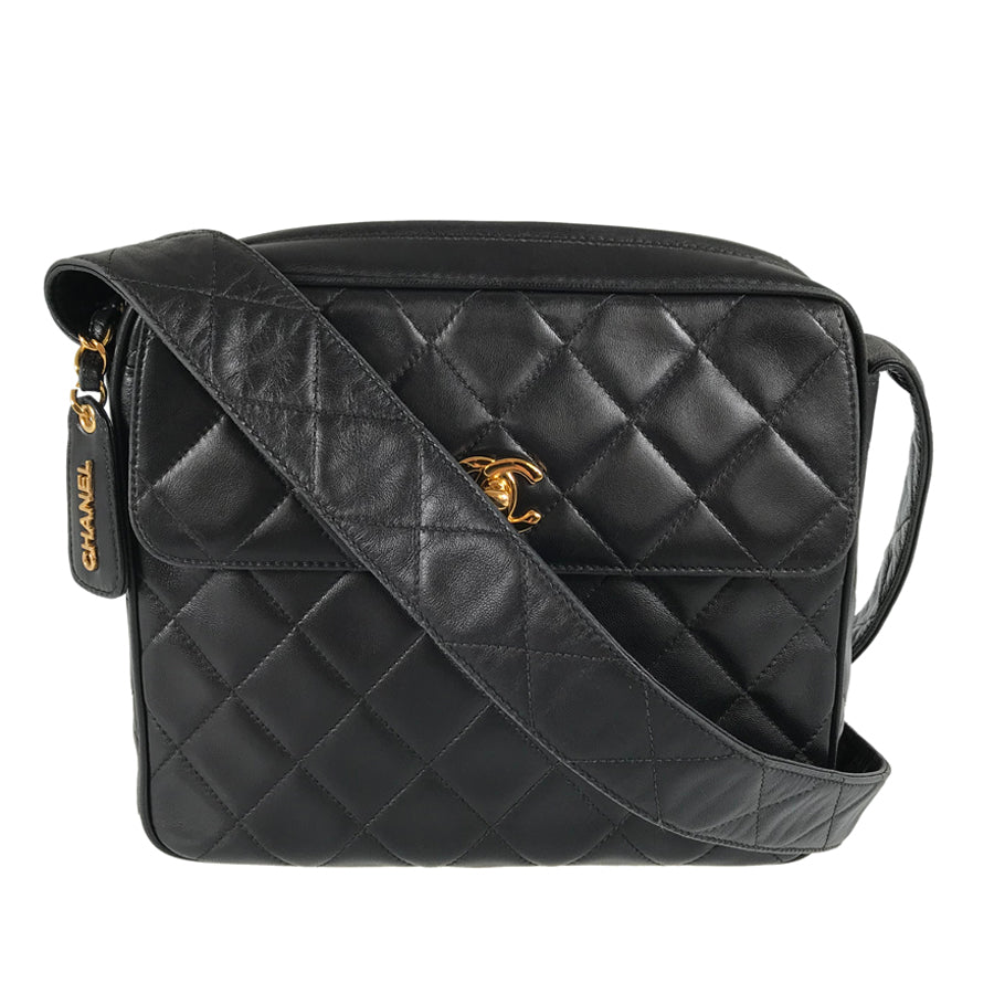 CHANEL Matelasse Shoulder bag