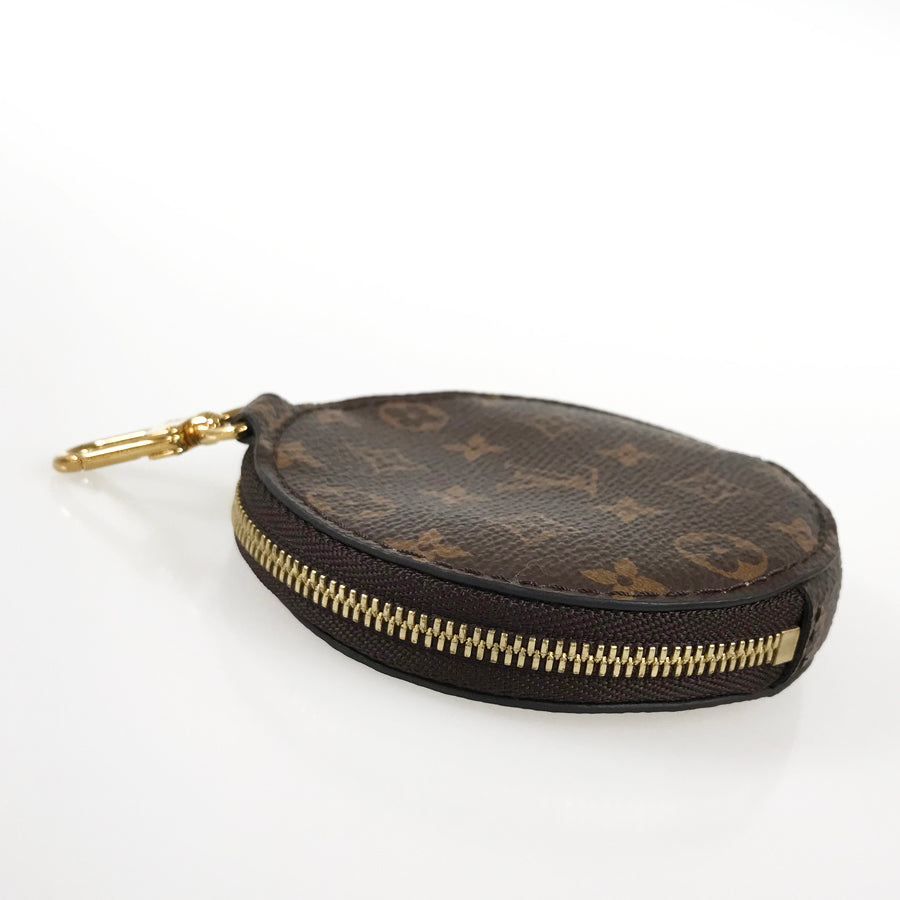 LOUIS VUITTON LV Pillow Maxi Multi Pochette Accessoires M58977 Shoulder bag