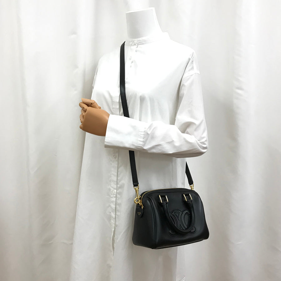 CELINE Cuir Triomphe Hand bag
