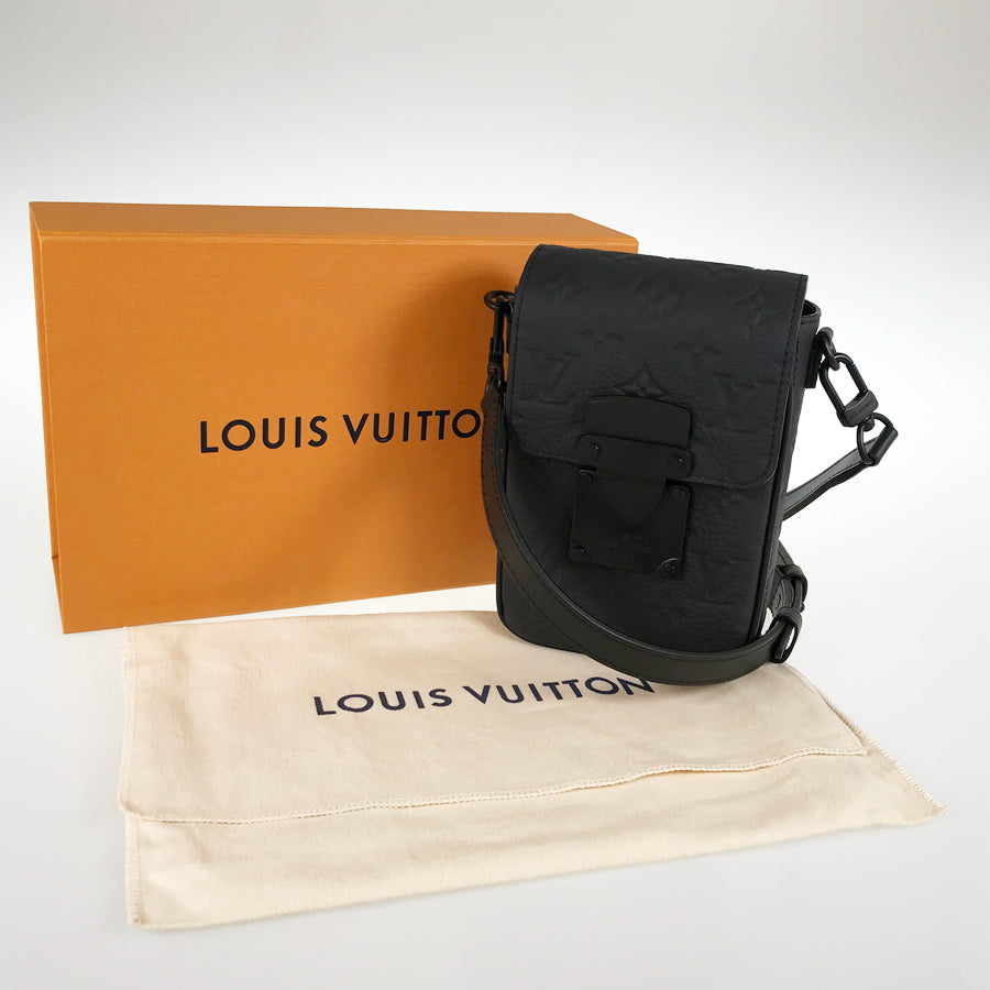 LOUIS VUITTON Taurillon Leather S Lock Vertical Wearable Wallet M81524 Shoulder bag