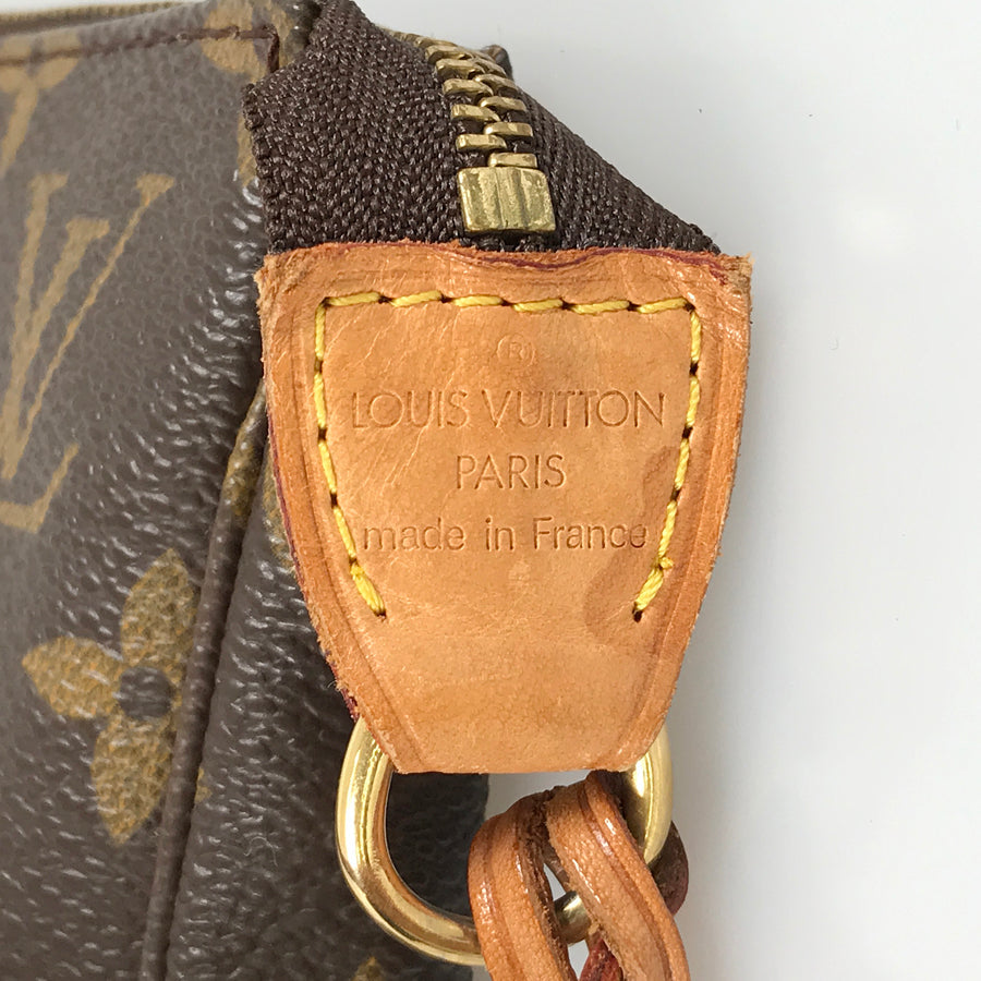 LOUIS VUITTON Monogram Pochette Accessoires M51980 Pouch