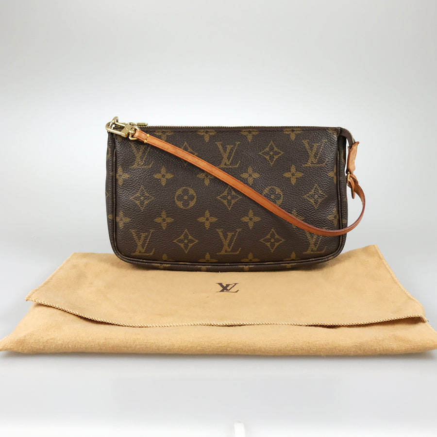 LOUIS VUITTON Monogram Pochette Accessoires M51980 Pouch