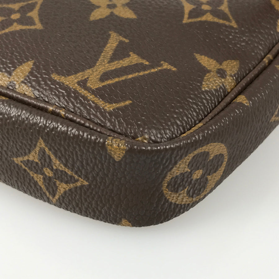 LOUIS VUITTON Monogram Pochette Accessoires M51980 Pouch