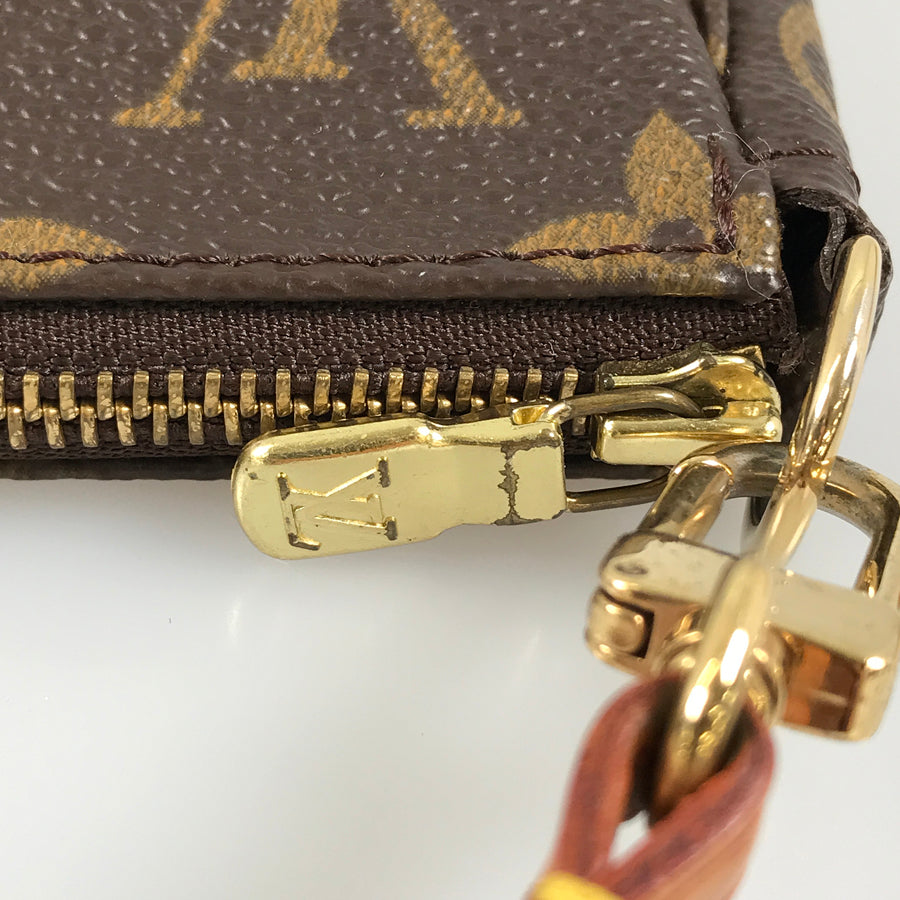 LOUIS VUITTON Monogram Pochette Accessoires M51980 Pouch