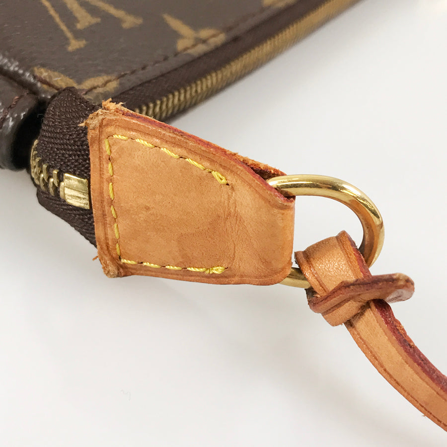 LOUIS VUITTON Monogram Pochette Accessoires M51980 Pouch