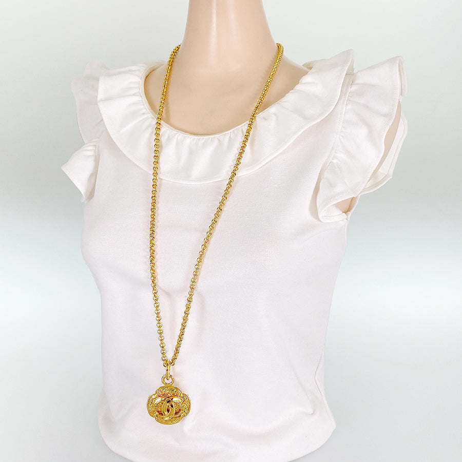 CHANEL Long necklace