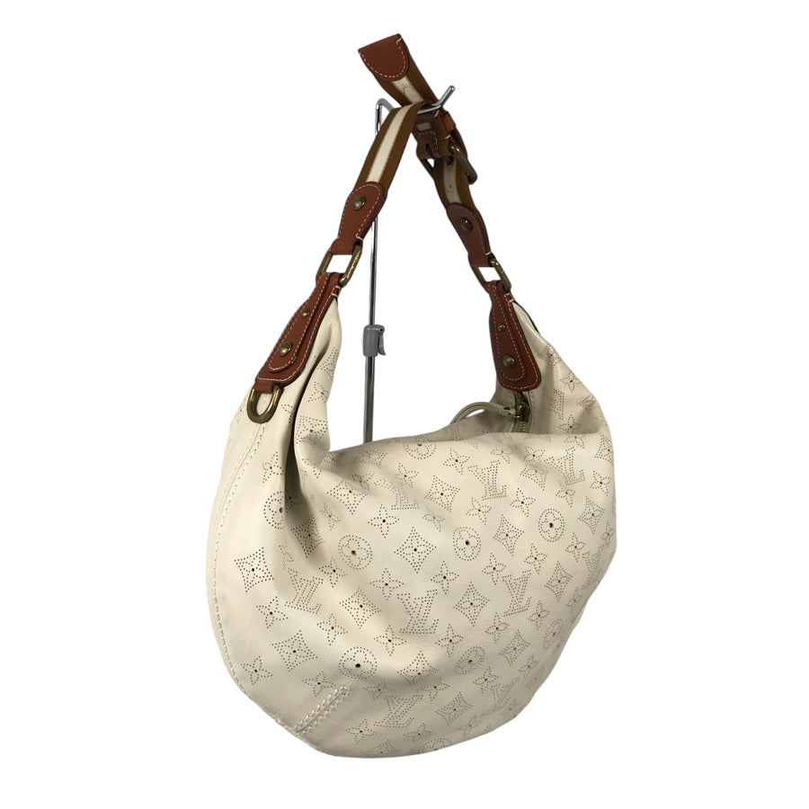 LOUIS VUITTON Monogram Mahina Onata GM M95460 Shoulder bag