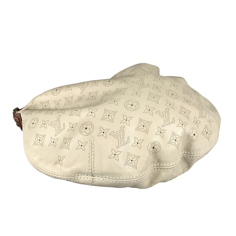 LOUIS VUITTON Monogram Mahina Onata GM M95460 Shoulder bag
