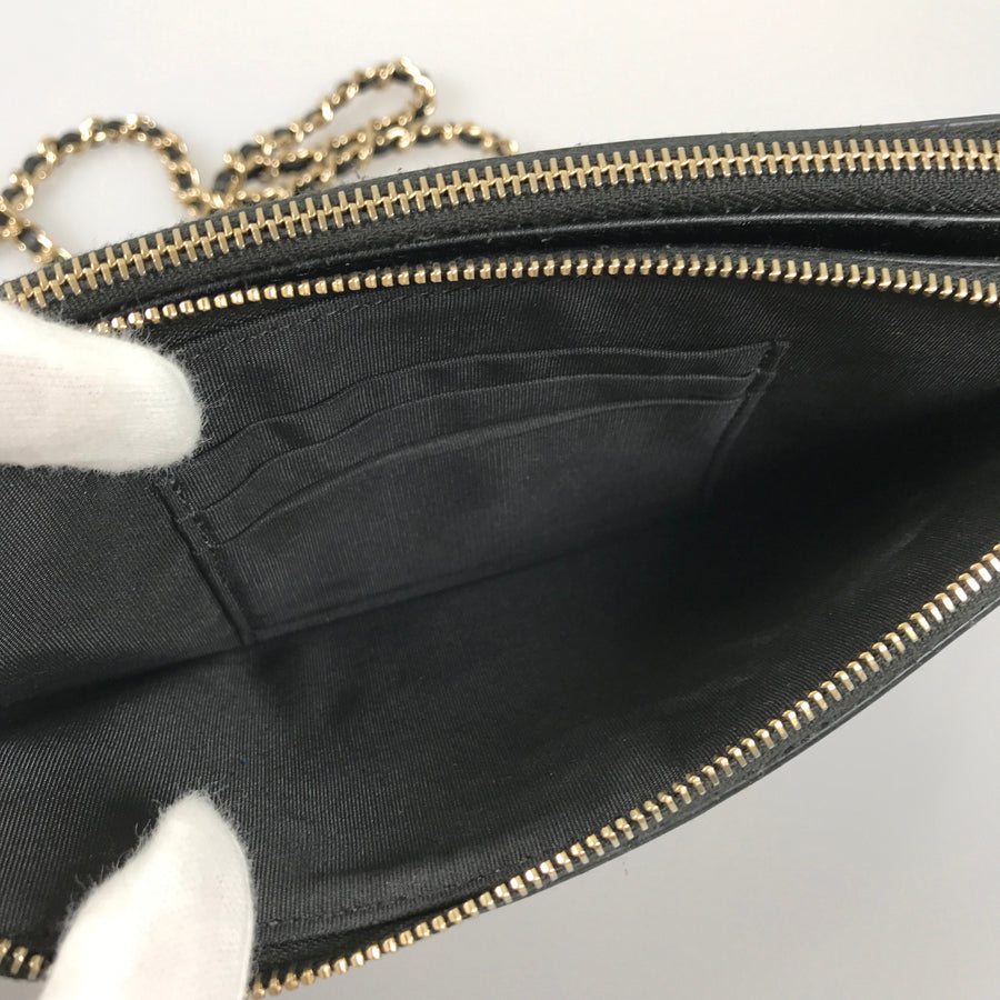 CHANEL CC Filigree Shoulder bag