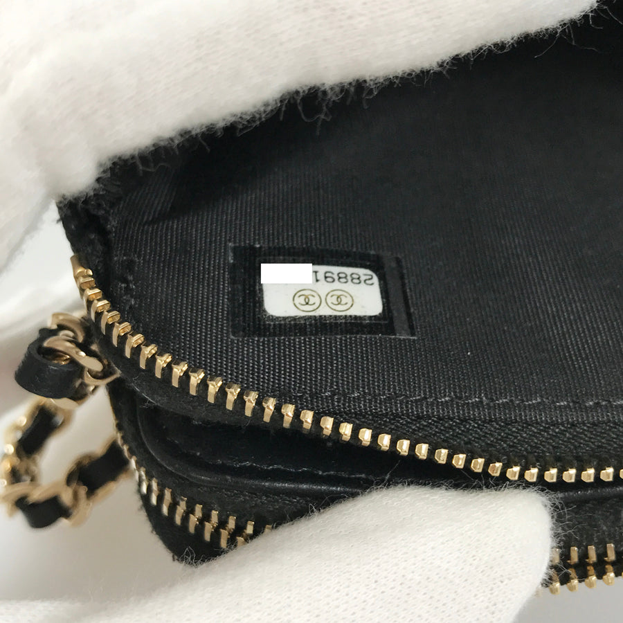 CHANEL CC Filigree Shoulder bag