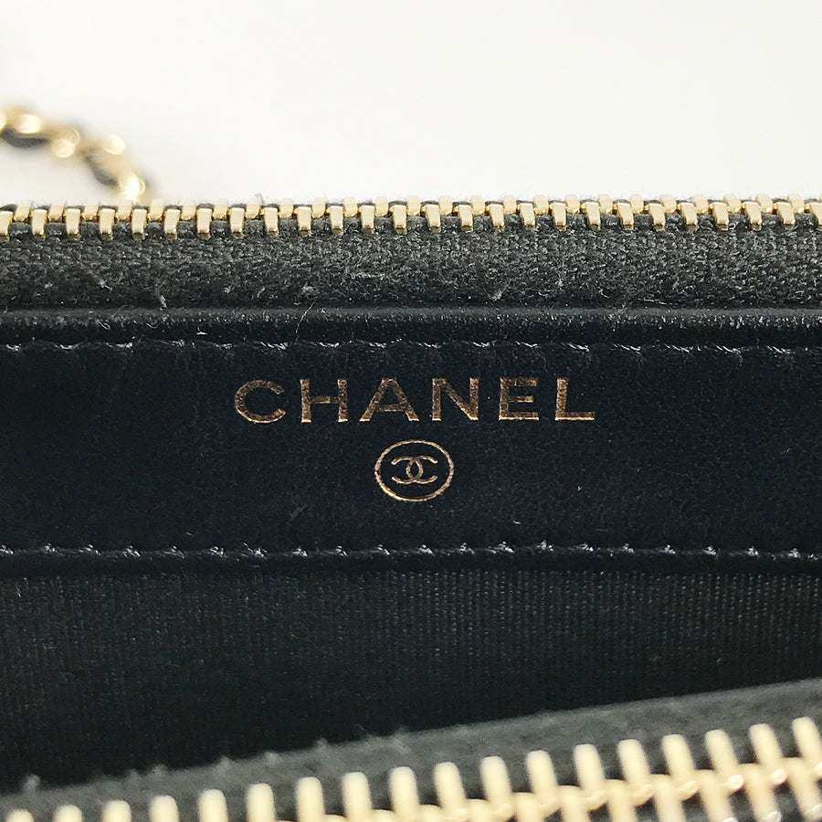 CHANEL CC Filigree Shoulder bag