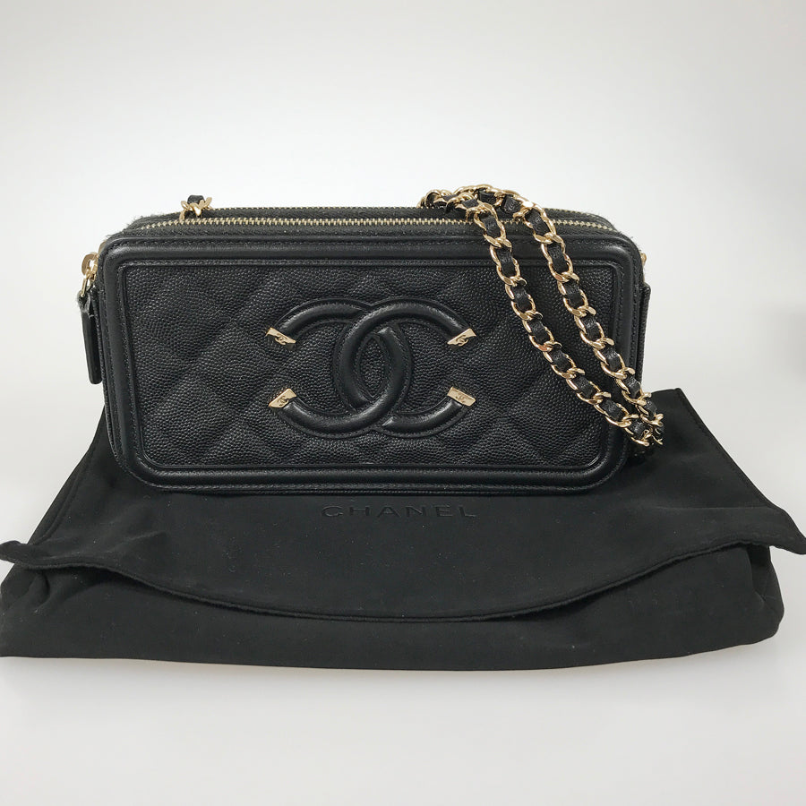 CHANEL CC Filigree Shoulder bag