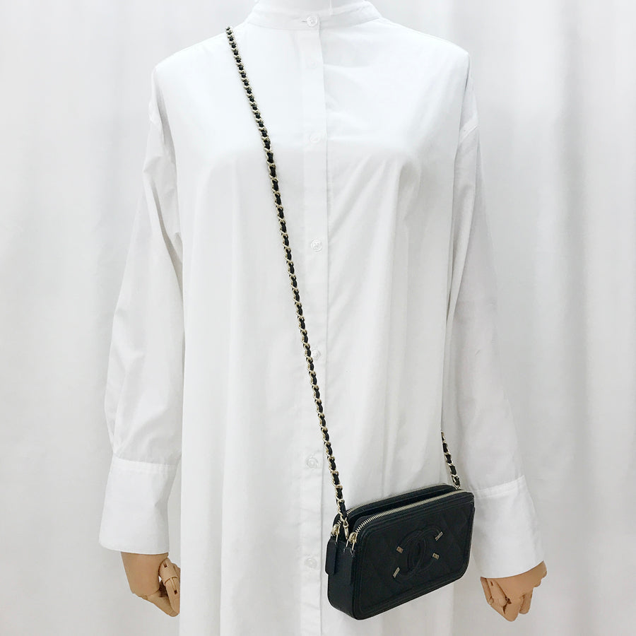 CHANEL CC Filigree Shoulder bag