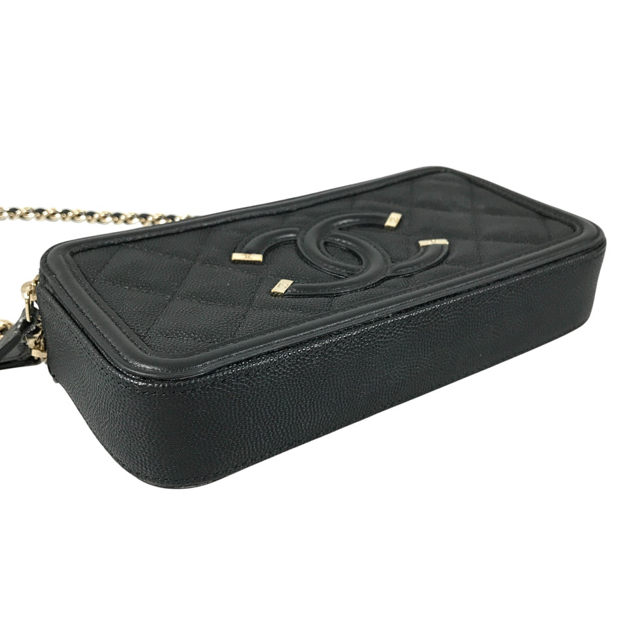 CHANEL CC Filigree Shoulder bag