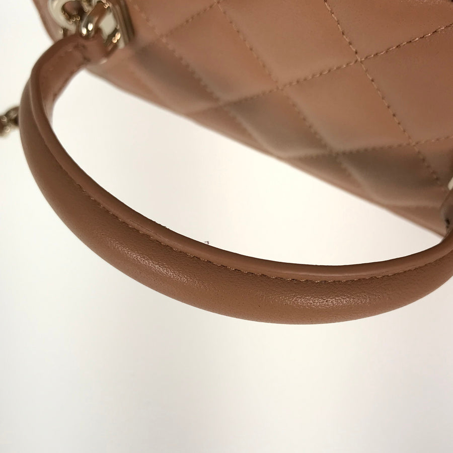 CHANEL Matelasse Shoulder bag