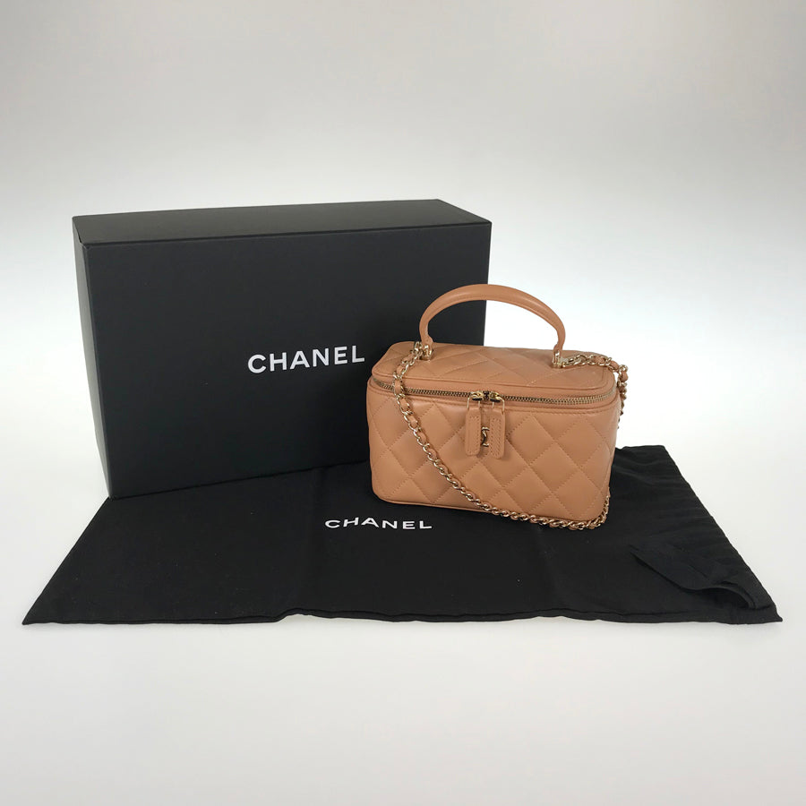 CHANEL Matelasse Shoulder bag