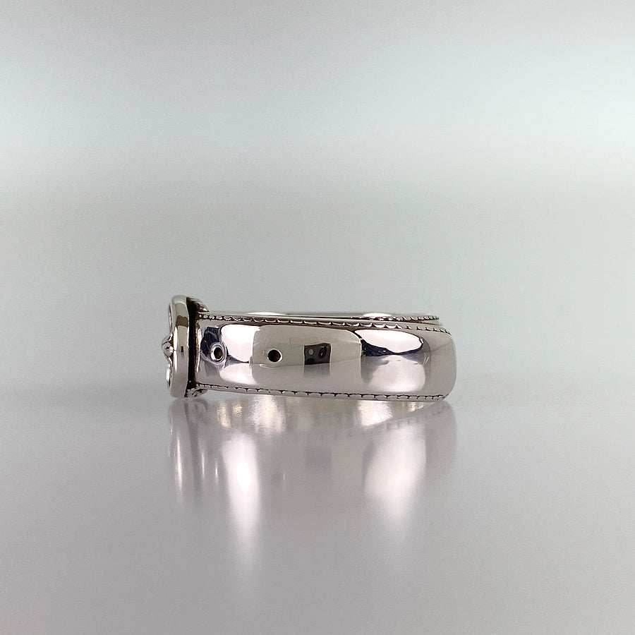 CHROME HEARTS Belted Oval Ring