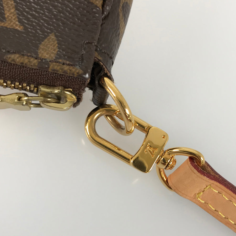 LOUIS VUITTON Monogram Pochette Accessoires M40712 Pouch