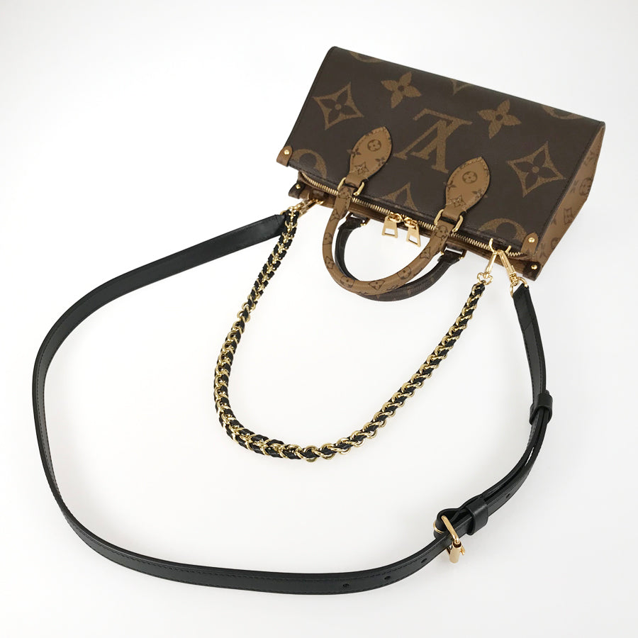 LOUIS VUITTON Monogram Giant Reverse On the Go EW Chain M14236 Hand bag