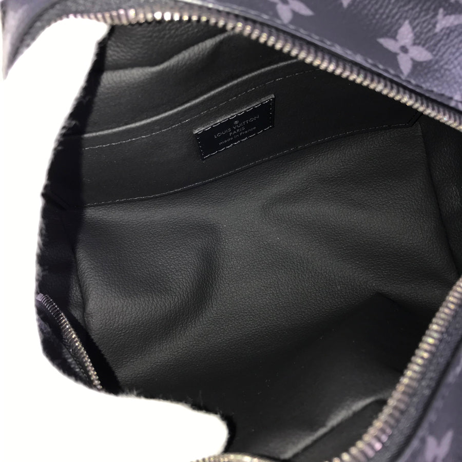 LOUIS VUITTON Monogram Eclipse Rocker Dopp Kit M83113 Hand bag