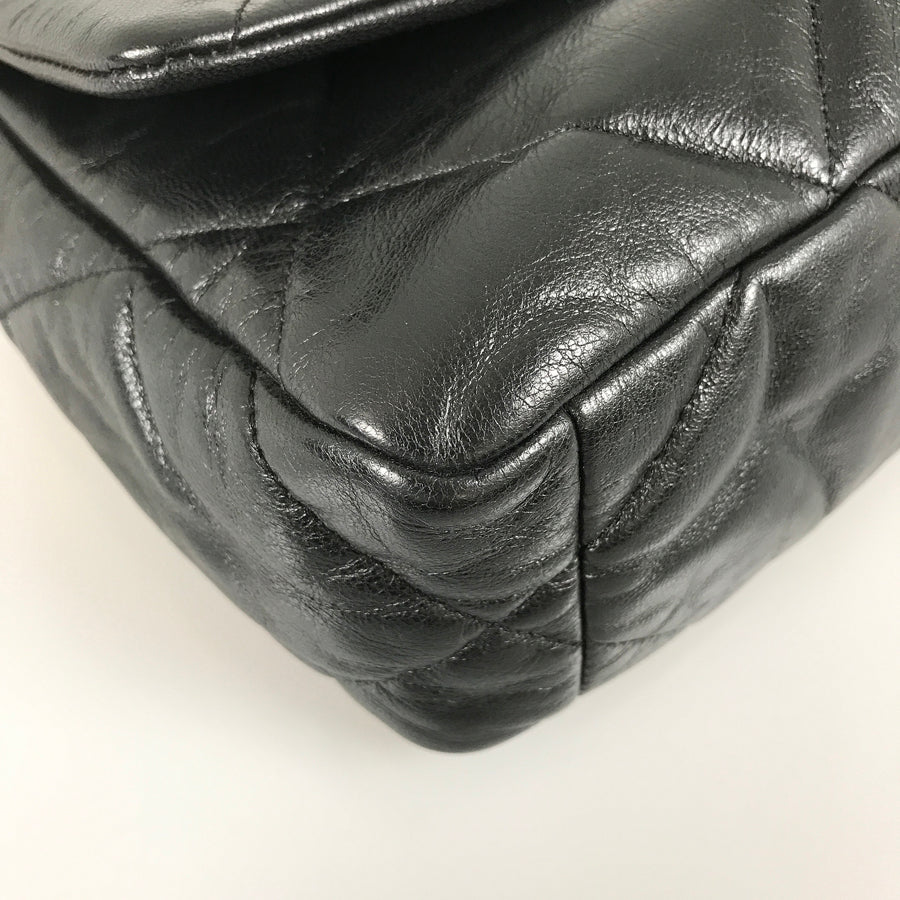 CHANEL Shoulder bag