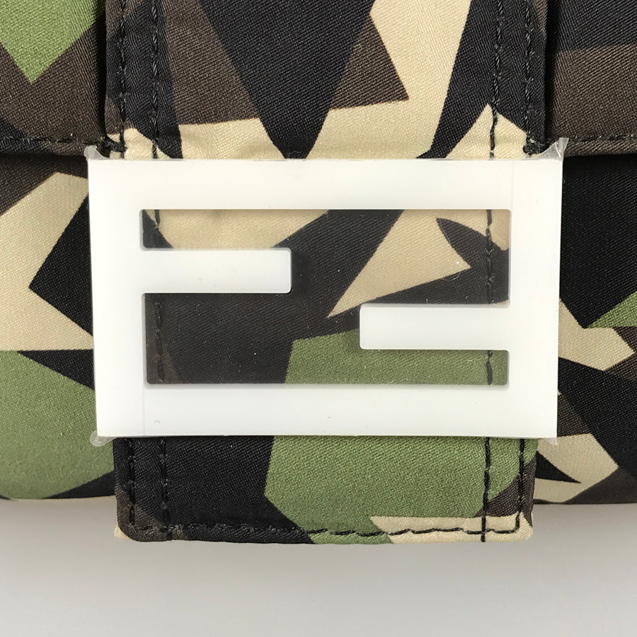 FENDI Baguette 7VA472 Shoulder bag