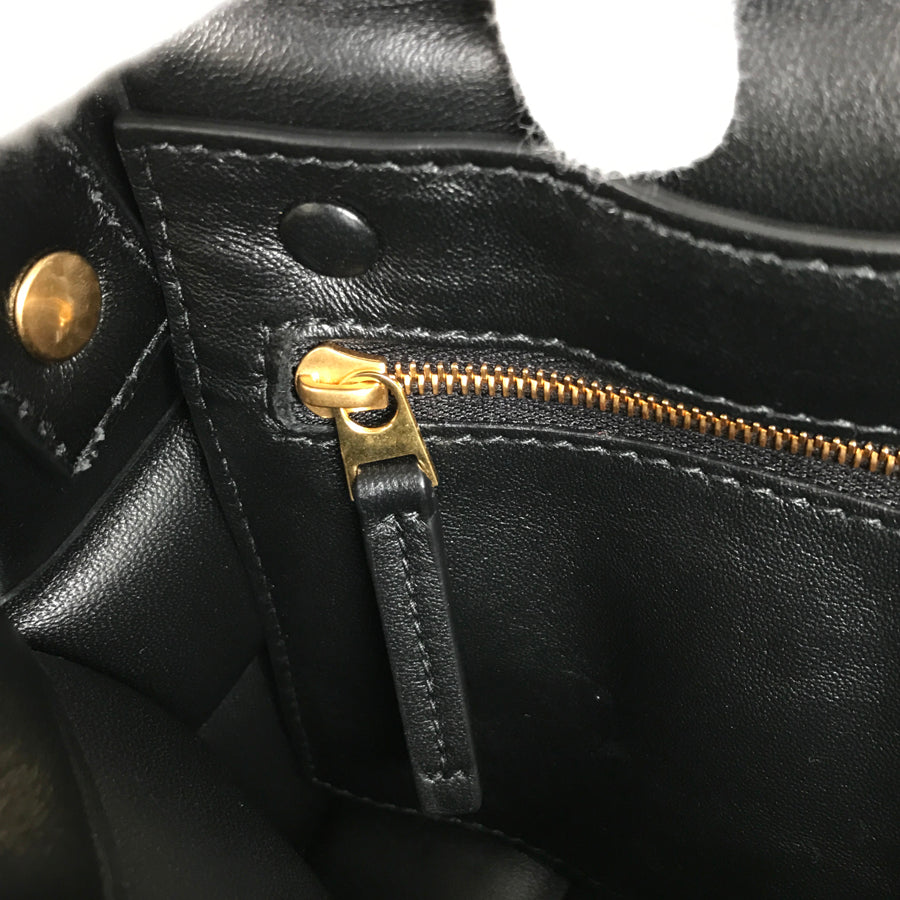 BOTTEGA VENETA Maxi Intrecciato Padded cassette Shoulder bag