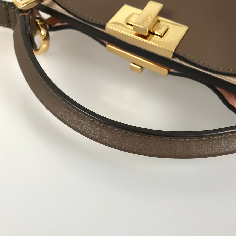 FENDI Peekaboo Essentials 8BN302 Hand bag