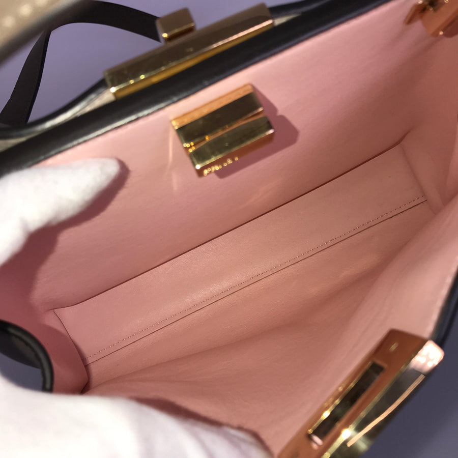 FENDI Peekaboo Essentials 8BN302 Hand bag
