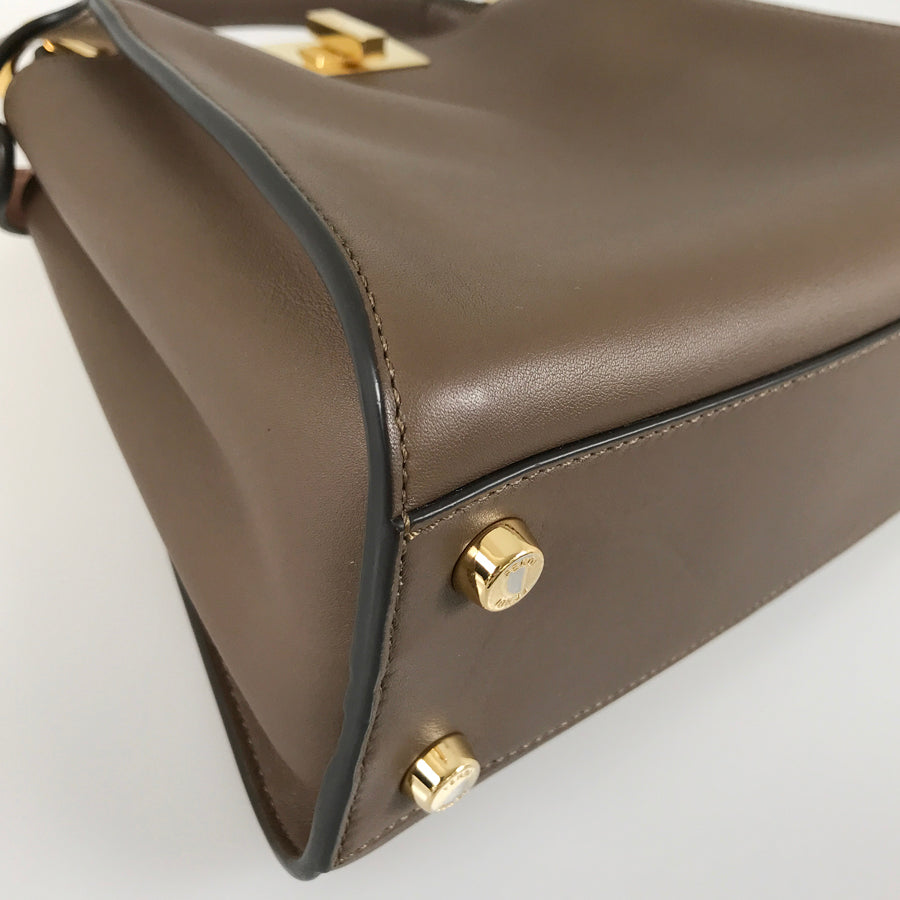 FENDI Peekaboo Essentials 8BN302 Hand bag