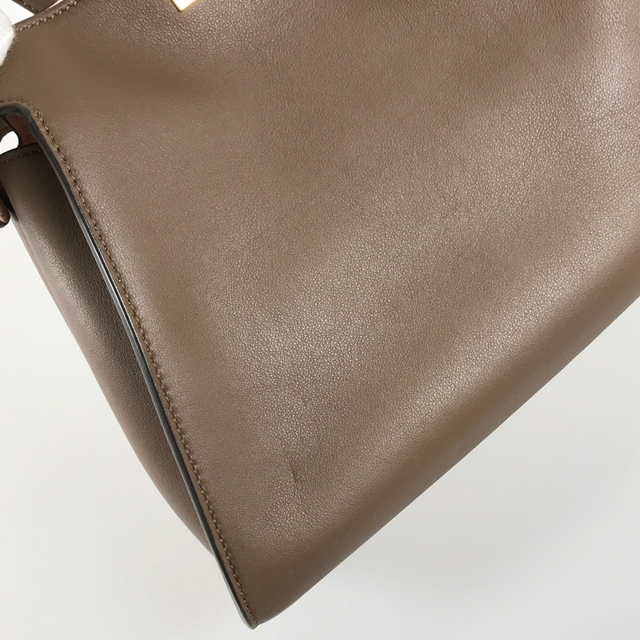 FENDI Peekaboo Essentials 8BN302 Hand bag