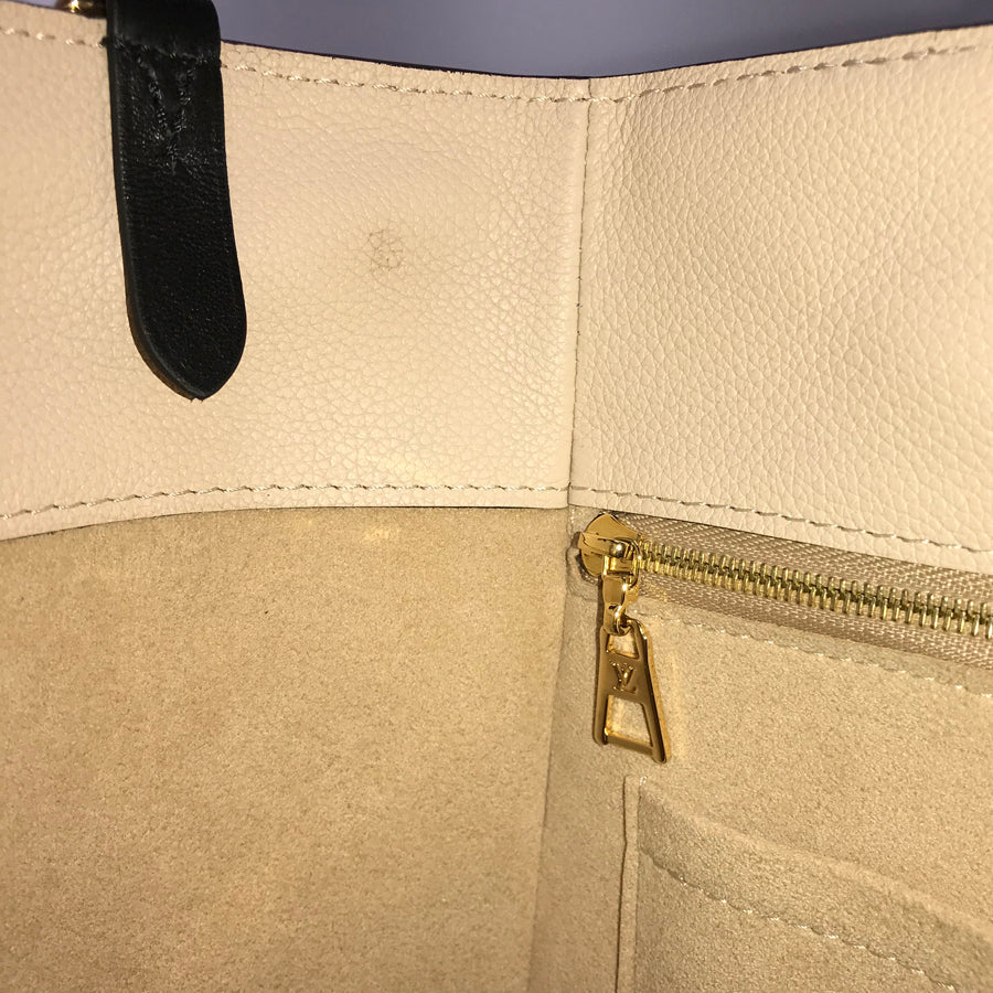 LOUIS VUITTON Monogram On My Side MM M55302 Hand bag