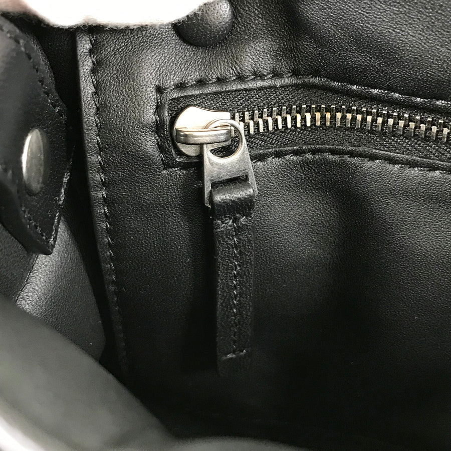 BOTTEGA VENETA Maxi Intrecciato Padded cassette Shoulder bag