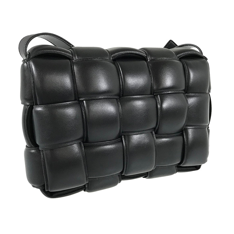 BOTTEGA VENETA Maxi Intrecciato Padded cassette Shoulder bag