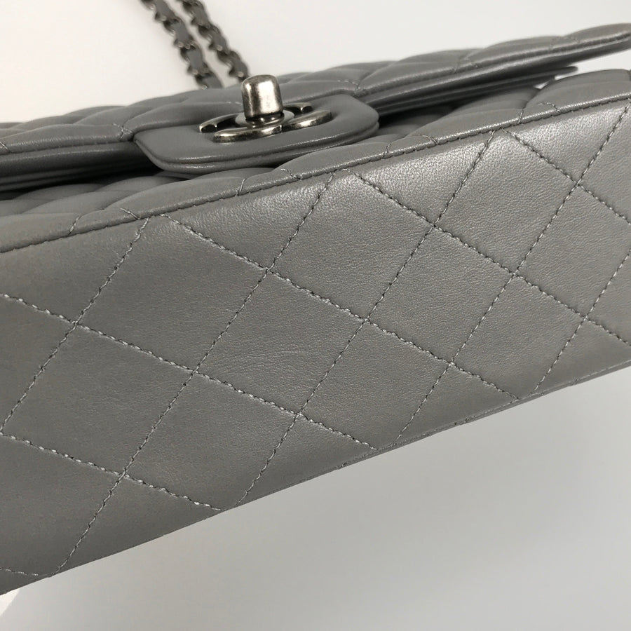 CHANEL Matelasse Shoulder bag