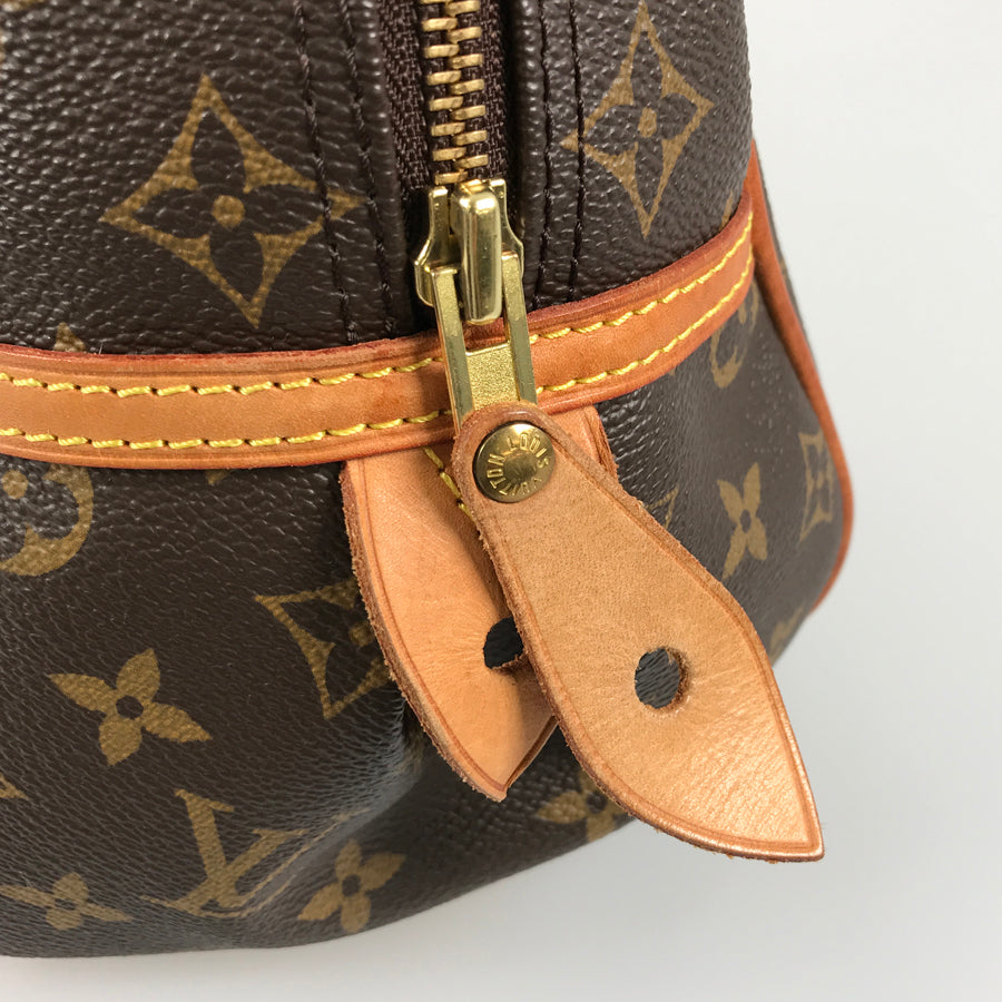 LOUIS VUITTON Monogram Montorgueil GM M95566 Hand bag