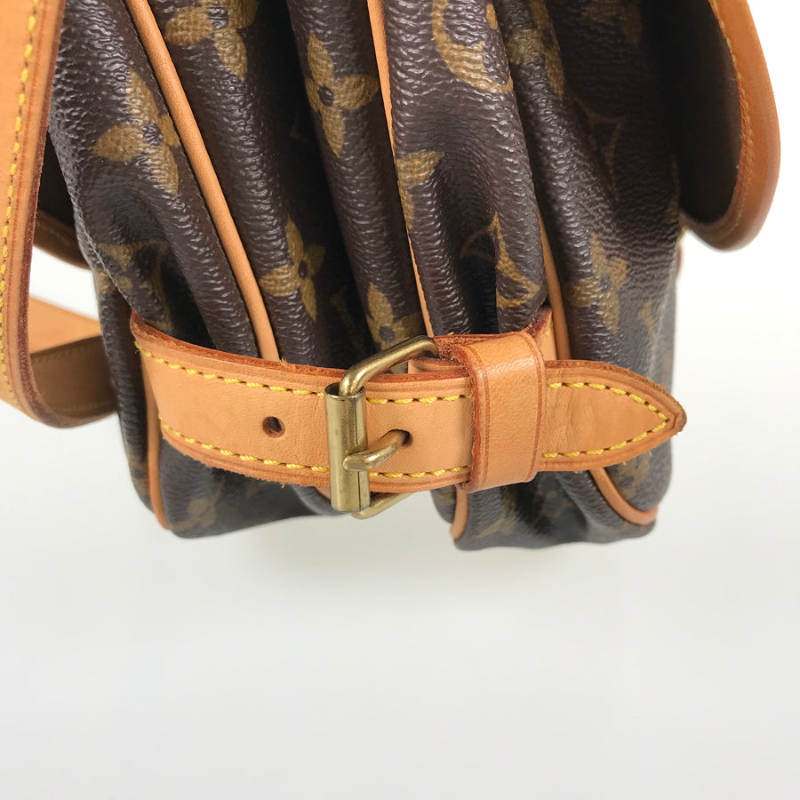 LOUIS VUITTON Monogram Saumur 30 M42256 Shoulder bag