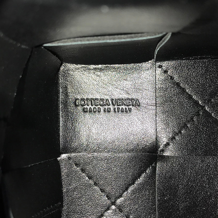 BOTTEGA VENETA Maxi Intrecciato Cassette Mini Crossbody Bucket Shoulder bag